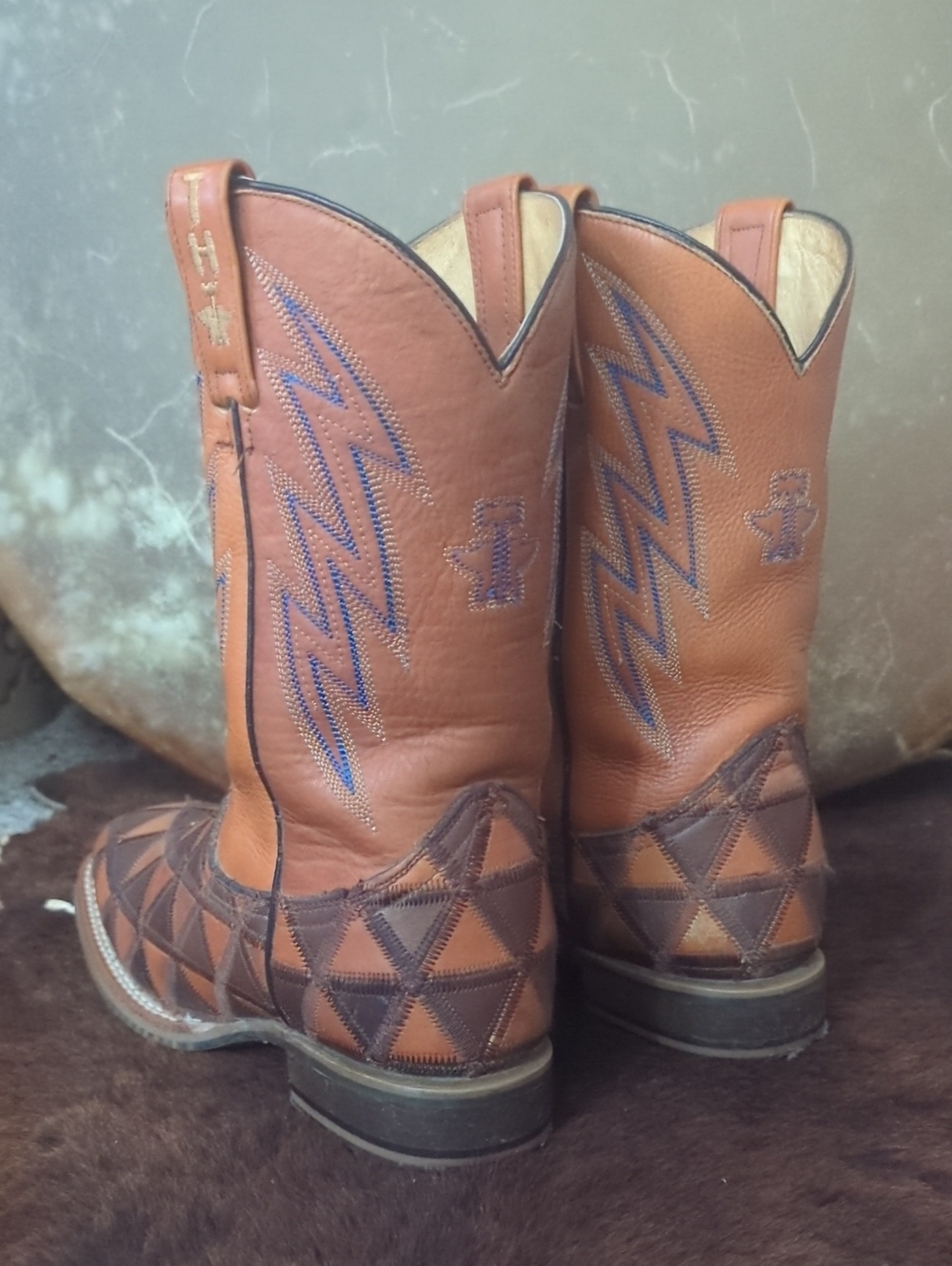 Kids/Boys ARIAT  Brown/White leather cowboy boots sz 5